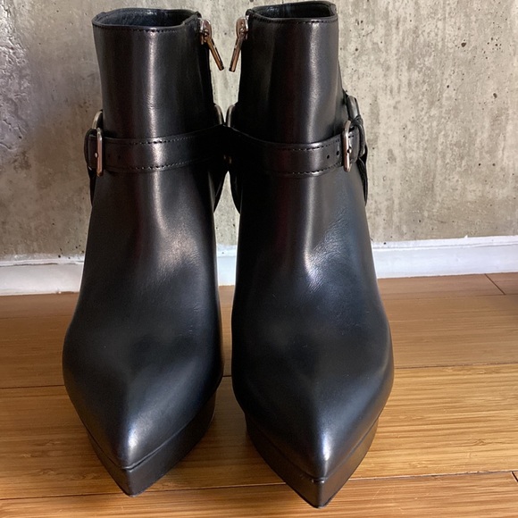 Janis- Saint Laurent stilettos, biker booties spin - Picture 4 of 7